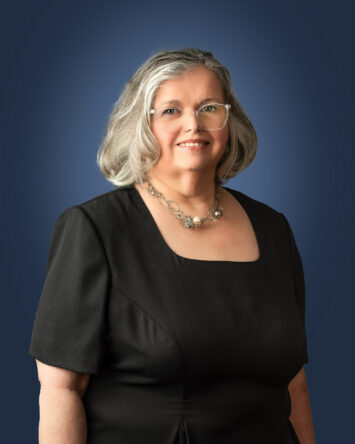  Julie Moore